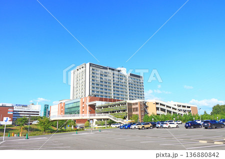 愛知県長久手市、愛知医科大学病院の風景 136880842