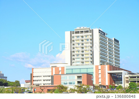 愛知県長久手市、愛知医科大学病院の風景 愛知県長久手市、愛知医科大学病院の風景 136880848