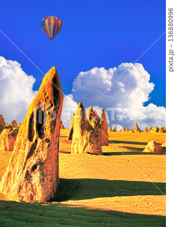 西オーストラリア州のピナクルズの絶景 西オーストラリア州のピナクルズの絶景 136880996