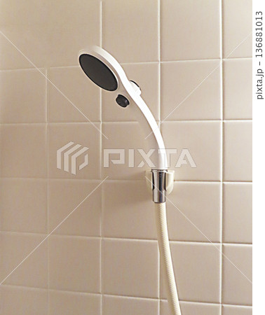 シャワーヘッド 136881013