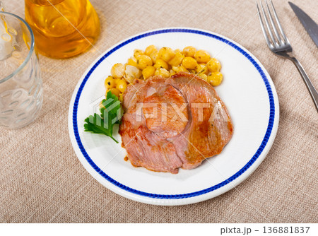 Delicious turkey meat dish with chickpeas 136881837