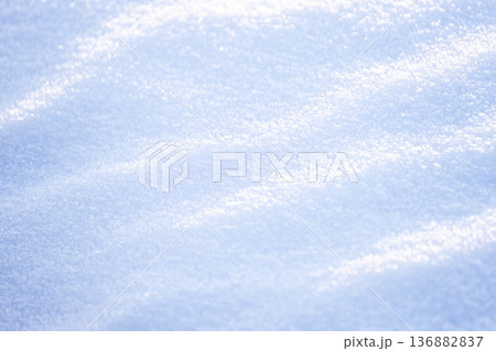 デコボコした雪模様 蒜山高原 デコボコした雪模様 蒜山高原 136882837