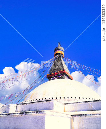 カトマンズのボダナート 136883320