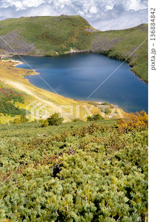 白馬大池と乗鞍岳 白馬大池~北アルプス白馬岳縦走登山 白馬大池と乗鞍岳 白馬大池~北アルプス白馬岳縦走登山 136884842