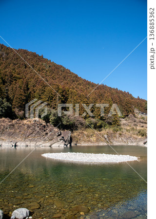 徳島県那賀町の虻ヶ淵 徳島県那賀町の虻ヶ淵 136885362