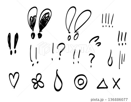 手書きの感嘆符と記号のあしらいセット　白黒 136886077