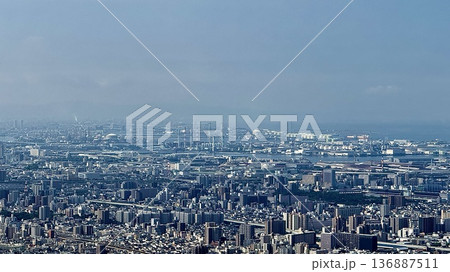 大阪府大阪市阿倍野区のあべのハルカスの屋上からの風景 136887511