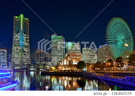 横浜みなとみらい　夜景 136892524