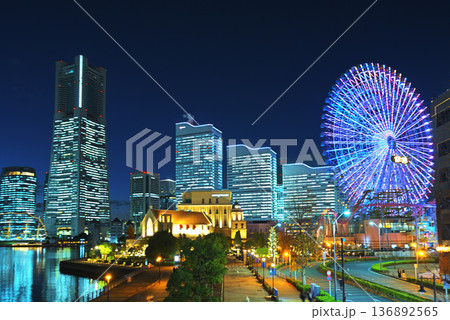 横浜みなとみらい　夜景 136892565