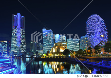 横浜みなとみらい　夜景 136892568