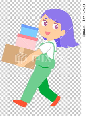 引っ越しで荷物を運んでいる女性 136892584