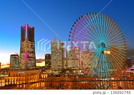 横浜みなとみらい　夜景 136892748