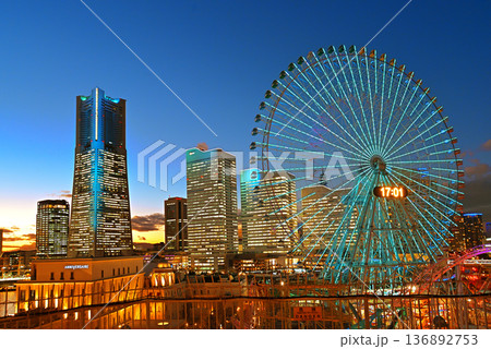 横浜みなとみらい 夜景 横浜みなとみらい 夜景 136892753