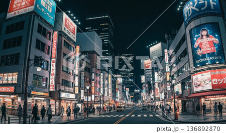 日本の都市部の夜景 136892870