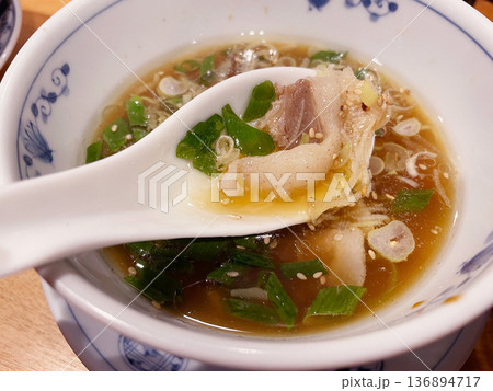鴨南蛮つけそば 鴨肉と葱の上品なつけ麺 136894717