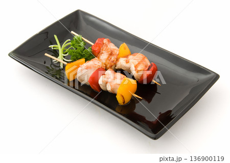 shashlik of chicken 136900119