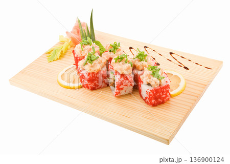 rol spicy salmon rol spicy salmon 136900124