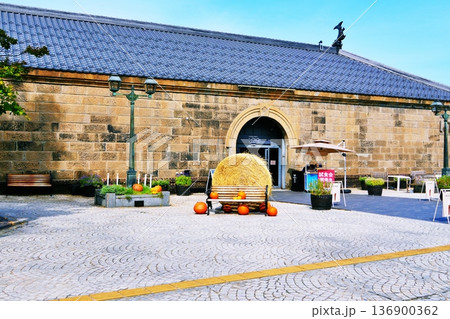 小樽市指定歴史的建造物 第13号　旧小樽倉庫 136900362