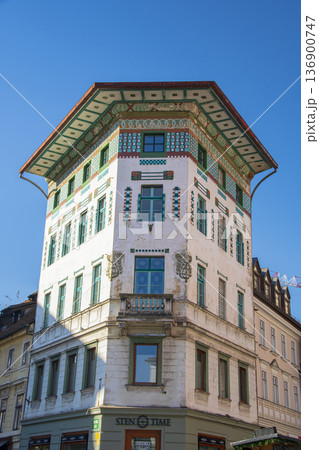 スロベニアの首都リュブリャナの都心風景 スロベニアの首都リュブリャナの都心風景 136900747