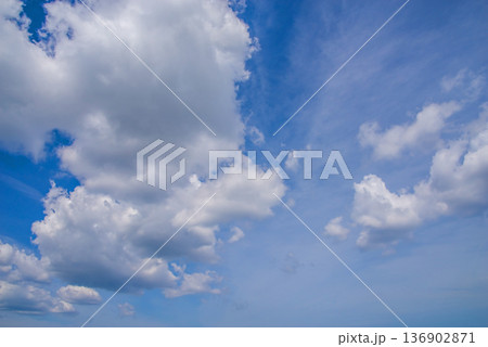青空と雲 青空と雲 136902871