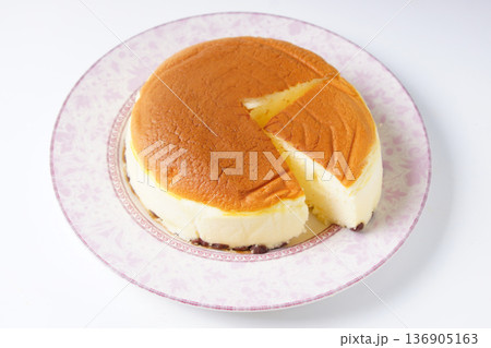 スフレチーズケーキ 136905163