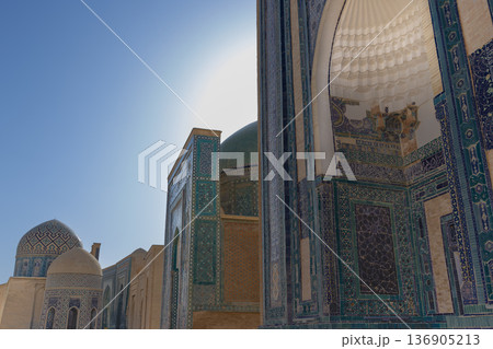 サマルカンドのシャーヒズィンダ廟群 サマルカンドのシャーヒズィンダ廟群 136905213