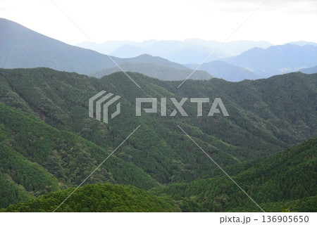 十津川村の眺望(奈良県十津川村) 十津川村の眺望(奈良県十津川村) 136905650
