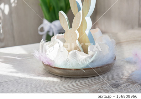 Female hands making egg shell handmade decoration for Easter holiday. Tutorial master class storytelling. Zero waste sustainable eco-friendly me made decor. Minimalistic 136909966