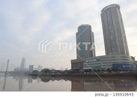 寧波の街並み 136910643