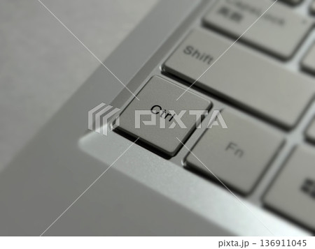 キーボードのCtrlキー キーボードのCtrlキー 136911045