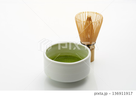 抹茶　白背景イメージ 136911917
