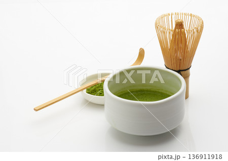 抹茶 白背景イメージ 抹茶 白背景イメージ 136911918