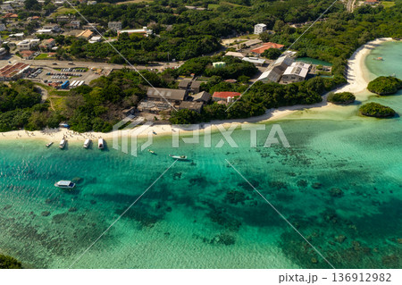 石垣島川平湾（ドローンによる空撮） 136912982