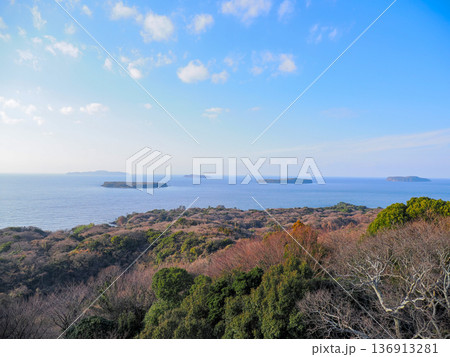 海に浮かぶ萩六島村 136913281