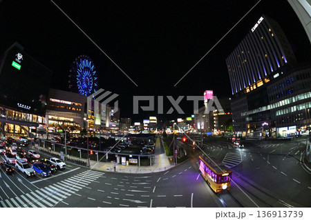 夜の鹿児島中央駅前 夜の鹿児島中央駅前 136913739