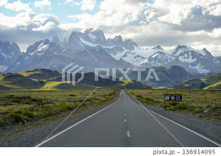 endless road from el calafate to el chanten patagonia argentina with fitz roy mountain view endless road from el calafate to el chanten patagonia argentina with fitz roy mountain view 136914095