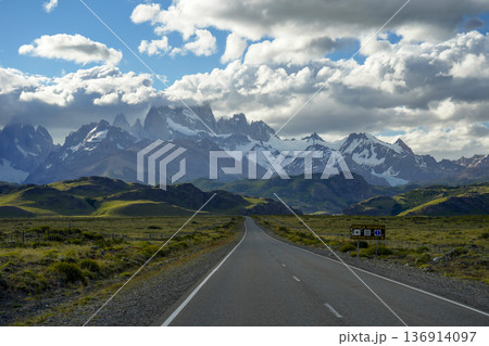 endless road from el calafate to el chanten patagonia argentina with fitz roy mountain view endless road from el calafate to el chanten patagonia argentina with fitz roy mountain view 136914097