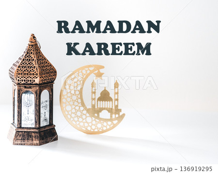 Traditional Ramadan lantern with mosque motifs Traditional Ramadan lantern with mosque motifs 136919295