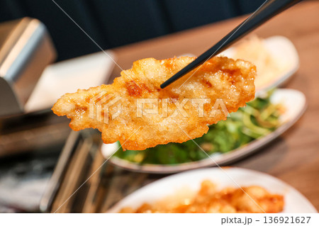 Sweet and Sour Pork (Tangsuyuk) Sweet and Sour Pork (Tangsuyuk) 136921627
