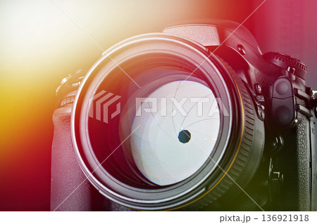 DSLR camera with aperture lens DSLR camera with aperture lens 136921918