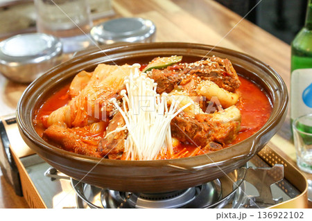Braised Kimchi With Soft Pork Braised Kimchi With Soft Pork 136922102