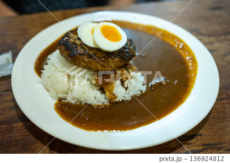 とても美味しい日本の様々な食べ物 136924812
