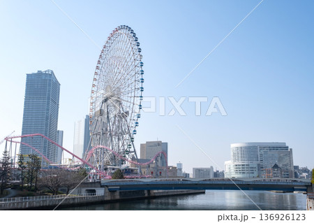 みなとみらい女神橋からの風景 136926123