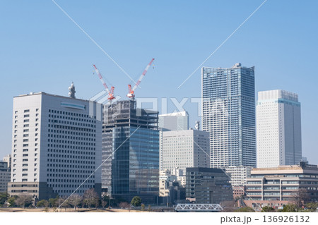 大桟橋からみなとみらいを見た風景 大桟橋からみなとみらいを見た風景 136926132
