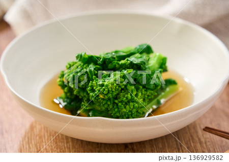 春の味覚 菜の花のおひたし 春の味覚 菜の花のおひたし 136929582