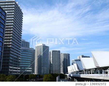 みなとみらいの風景 136932372