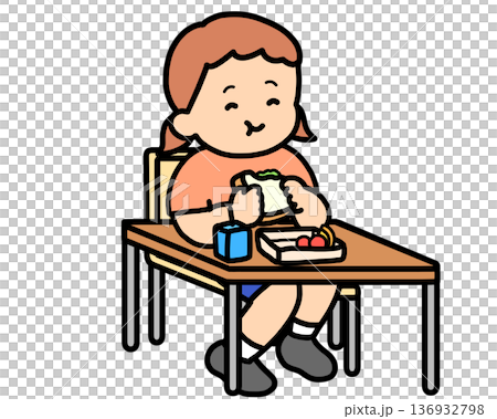 ランチタイム 机でサンドイッチを食べる茶髪の女の子 ランチタイム 机でサンドイッチを食べる茶髪の女の子 136932798