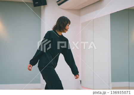 dance practice 136935071