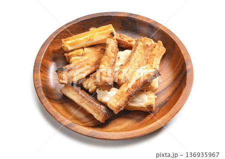 和菓子の手作り揚げ餅 136935967