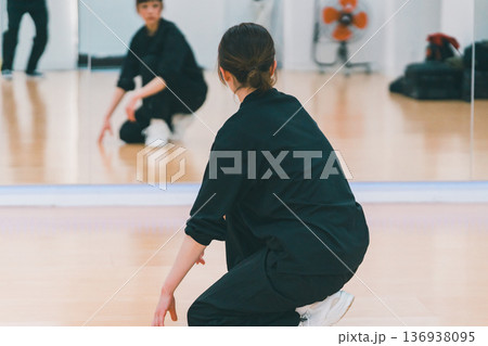 dance practice 136938095